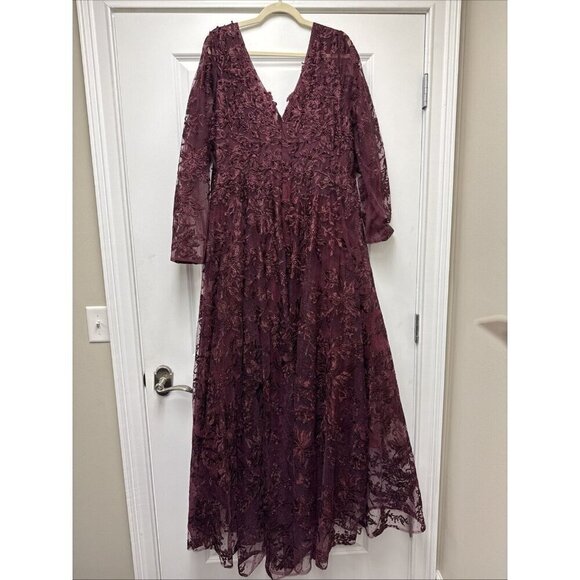 Mac Duggal Size 14 Burgundy 20409 Embellished Illusion Long Sleeve V Neck Gown - Picture 7 of 10